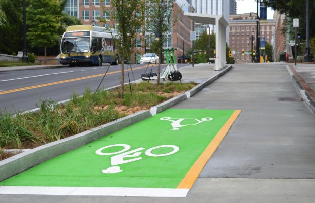 Image of the bike lane cycle track
